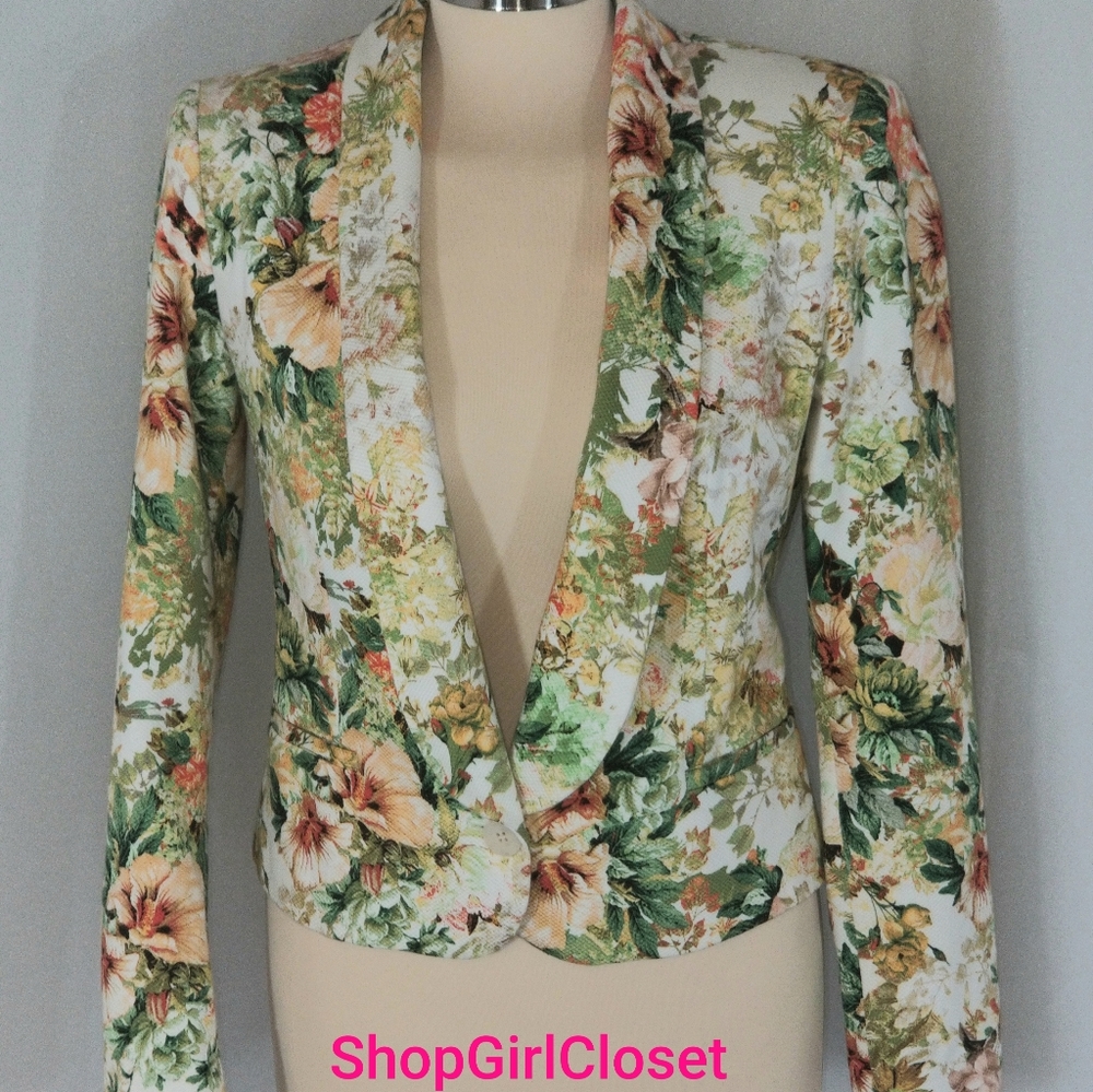 Zara Basic Blazer...floral....Size M